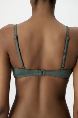 Yeşil Front V Yaka Bikini Üstü