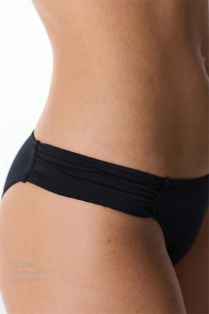 Si̇yah Hipkini Düşük Bel Bikini Altı