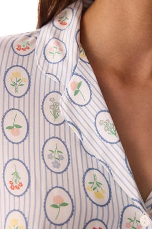 Kırık Beyaz Cute Flowers Düğmeli Gömlek Pantolon Pijama Takımı