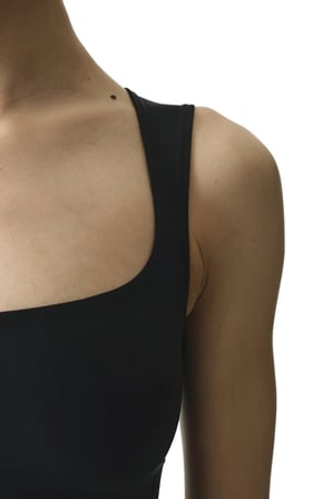 Siyah U Yaka Yumuşak Dokulu Bodysuit