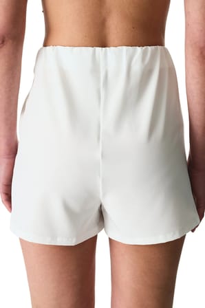 Beyaz Skirt Deniz Şortu