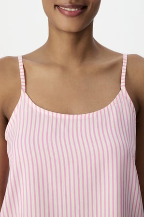 Pembe Çizgili Şort Pijama Takımı