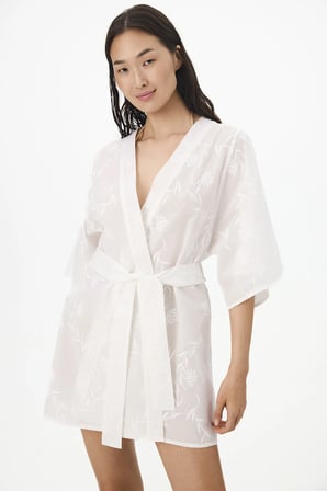 Beyaz Carine Çiçekli 3/4 Kollu Kimono