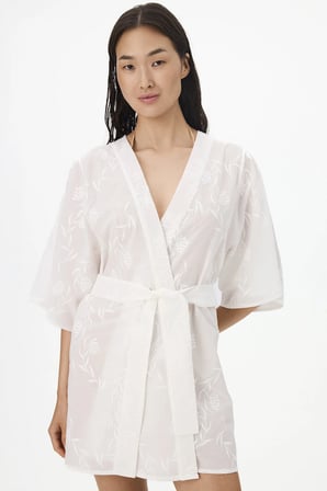 Beyaz Carine Çiçekli 3/4 Kollu Kimono