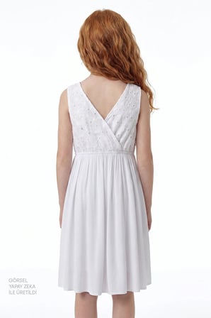 Kız Çocuk Beyaz Silvie Ponponlu Kaftan