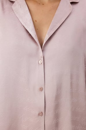 Pastel Pembe Romantik Saten Slogan Desenli Uzun Kollu Gömlek Pantolon Pijama Takımı