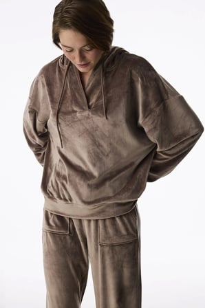 Bej Soft Kadife V Yaka Uzun Kollu Sweatshirt