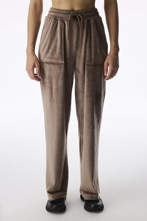 Bej Soft Kadife Cep Detaylı Pantolon