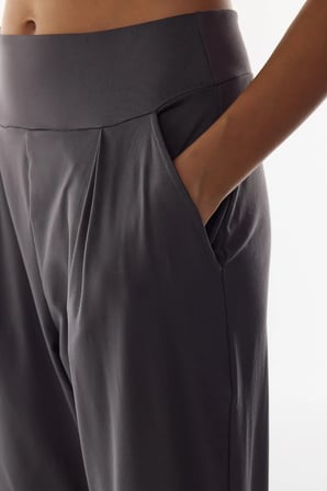 Siyah Wonder Yüksek Destek Fermuarlı Power Zip Front Spor Sütyeni 