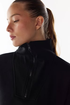 siyah yarım fermuarlı şardonlu sweatshirt