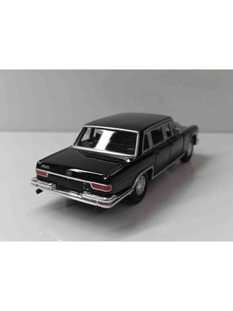  Welly 1:32 Ölçek Mercedes Benz 600 Çek Bırak Metal Araba Siyah