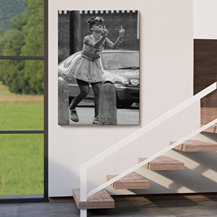 Rihanna Orta Parmak İşareti Tablosu, Fuck You-6337