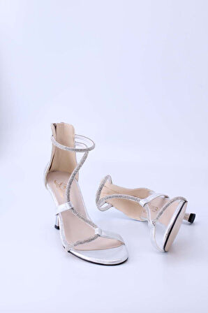 Kadın Klasik Topuklu Ayakkabı 4950