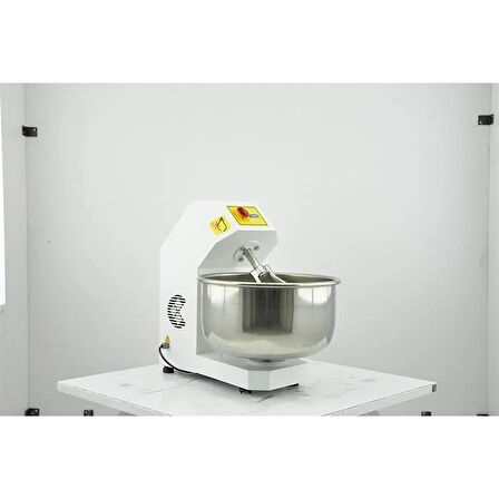 Hnc  Klasik Model Çift Devirli 10 kg Hamur Yoğurma Makinesi 380V