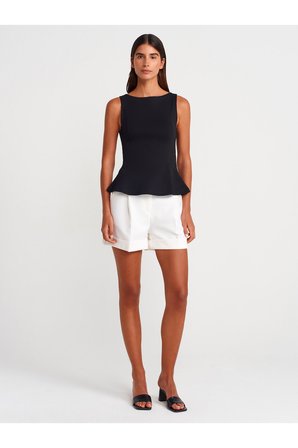 21001 Kayık Yaka Peplum Top