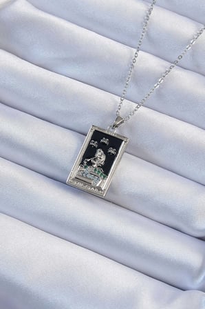 Utterly Good Kolye 316L Çelik Zirkon Taşlı Siyah Mineli Tarot Figürlü