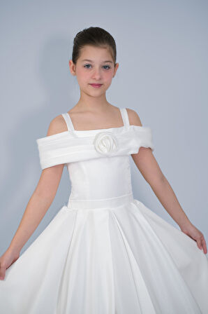 Kız Çocuk Abiye Krem Askılı  Düşük Omuz Gül Detaylı Sunsihe Kumaş  Gelinlik 2-11 Yaş