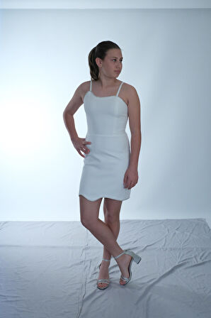 Kız Çocuk Abiye Krep Kumaş Krem Mini Şerit Taşlı Askılı Çıkabilen Tül Kuyruklu Abiye Elbise 10-15 Yaş