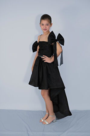 Kız Çocuk Abiye Siyah Şifon Kolları Düşük  Fiyonk Detaylı Kuyruklu Abiye Elbise 10-15 Yaş