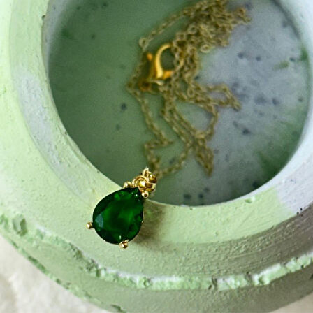 Uretti - Melik 9215 Yeşil Damla Taşlı Şık Kolye