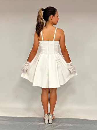 Kız Çocuk Abiye Ekru Krep Kumaş  Askılı Kordon Taş Detaylı İllüzyon YakaTül Eldivenli  Abiye Elbise 10-15 Yaş