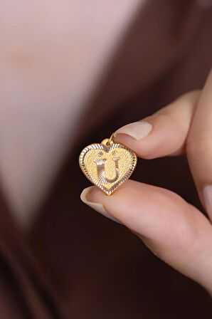 14 Ayar Altın Ü Harfli Nostaljik Kalp Kolye Ucu