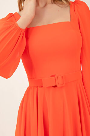 Kadın Turuncu Kare Yaka Kemerli Midi Şifon Abiye Elbise