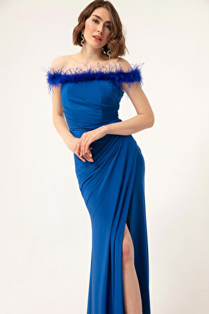 Kadın Saks Otrişli Kayık Yaka Yırtmaçlı Uzun Abiye Elbise