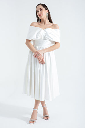 Kadın Beyaz Kayık Yaka Kloş Midi Saten Abiye Elbise