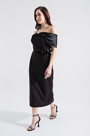 Kadın Siyah Kayık Yaka Fiyonklu Midi Abiye Elbise