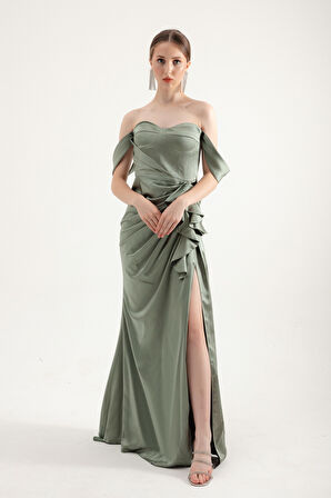 Kadın Mint Yeşili Kalp Yaka Fırfırlı Uzun Saten Abiye Elbise