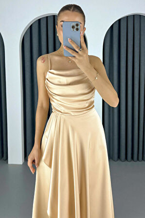 Kadın Gold Volanlı Yırtmaçlı Saten Midi Boy Abiye & Mezuniyet Elbisesi