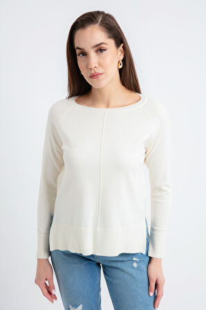 Kadın Ekru Kayık Yaka Yanları Yırtmaçlı Triko Kazak