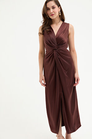 Kadın Kahverengi Düğüm Detaylı Midi Saten Elbise