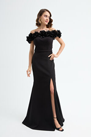 Kadın Siyah Çiçek Detay Yırtmaçlı Uzun Abiye Elbise