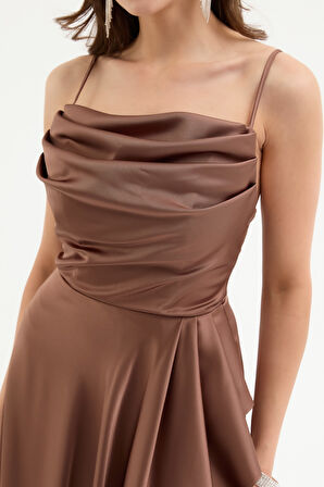 Kadın Kahverengi Volanlı Yırtmaçlı Saten Abiye & Mezuniyet Elbisesi