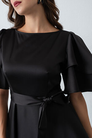 Kadın Siyah Kısa Kol Fiyonklu Midi Saten Elbise