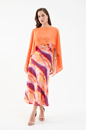 Kadın Turuncu Desenli Saten Elbise