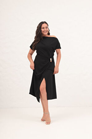 Kadın Siyah Aksesuar Detay Midi Elbise