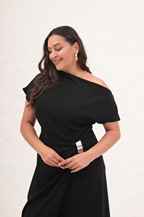 Kadın Siyah Aksesuar Detay Midi Elbise