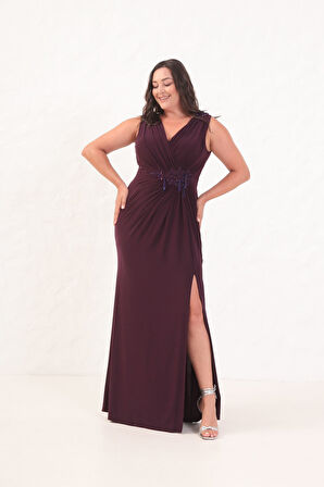 Kadın Mürdüm V Yaka Omuzları Taş Detaylı Büyük Beden Uzun Abiye Elbise