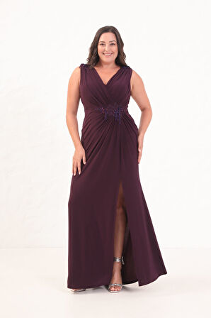 Kadın Mürdüm V Yaka Omuzları Taş Detaylı Büyük Beden Uzun Abiye Elbise