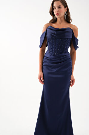 Kadın Lacivert Kayık Yaka Boncuklu Uzun Saten Abiye Elbise