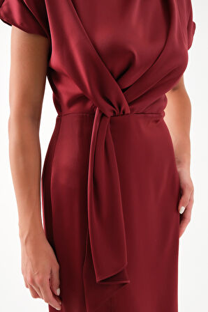 Kadın Bordo Yırtmaçlı Midi Saten Elbise