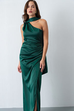 Kadın Zümrüt Yeşili Fular Yaka Yırtmaçlı Uzun Saten Abiye Elbise