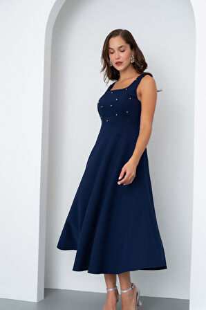 Kadın Lacivert Kare Yaka İncili Midi Elbise