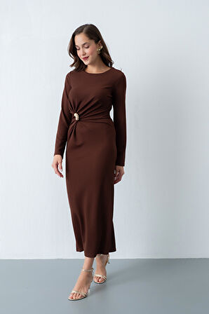 Kadın Kahverengi Aksesuar Detaylı Davet Elbisesi