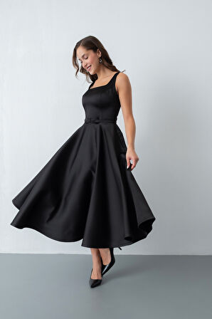 Kadın Siyah Kare Yaka Kemerli Midi Söz Nişan Elbisesi