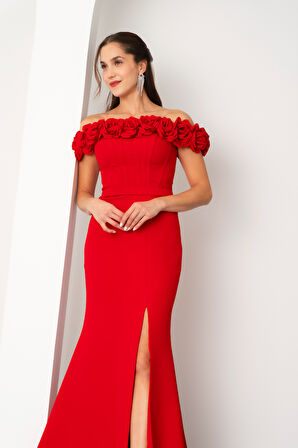 Kadın Kırmızı Çiçek Detay Yırtmaçlı Uzun Abiye Elbise