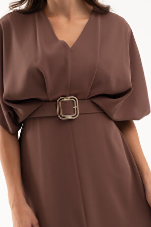 Kadın Kahverengi V Yaka Kemerli Midi Davet Elbisesi